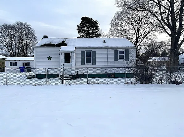 135 Lucerne Rd, Springfield, MA 01119