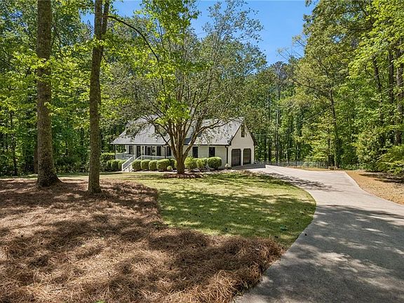 4th image of 6315 Valley Stream Dr
