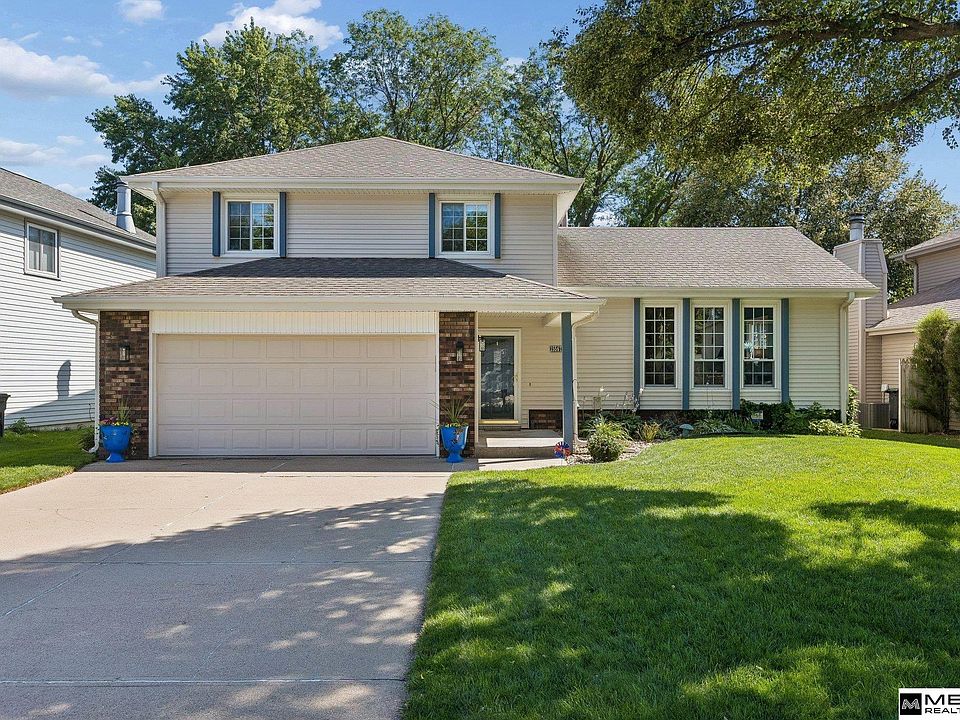 1st image of 15567 Walnut Cir