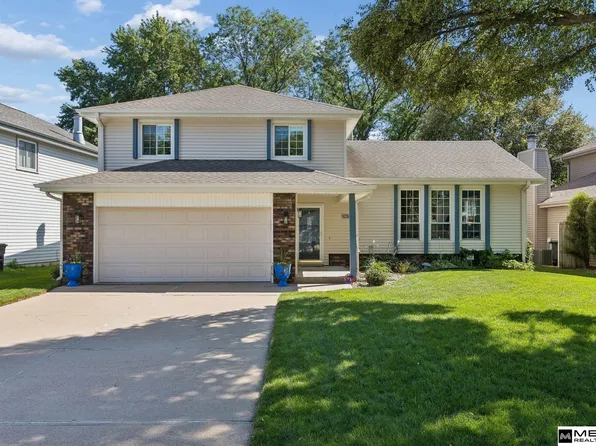 15567 Walnut Cir, Omaha, NE 68144