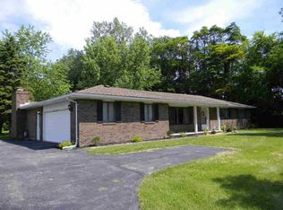 2146 W Dean Rd, Temperance, MI 48182