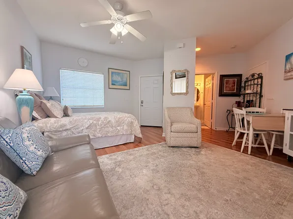 8919 Sandshot Ct, Pt Saint Lucie, FL