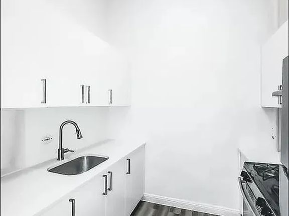 2nd image of 275 5th Ave APT 1A