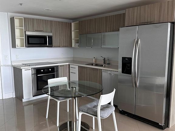 3rd image of 6700 Indian Creek Dr #1405