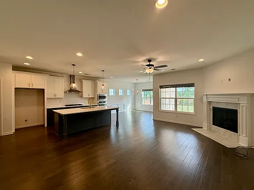 533 Wymond Ct Photo 1
