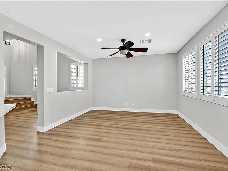 9404 Jewel Lake Ave — Photo 18