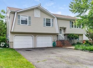 82 Glassboro Rd, Parsippany, NJ 07054