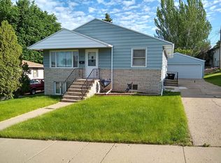 2214 E East Ave, Bismarck, ND 58501