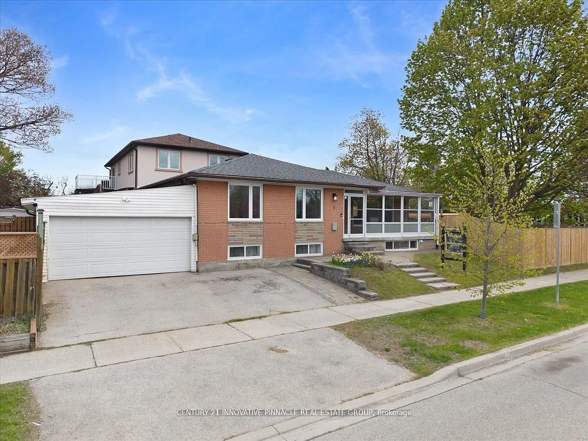 3 bed, $2,700 — Photo 1