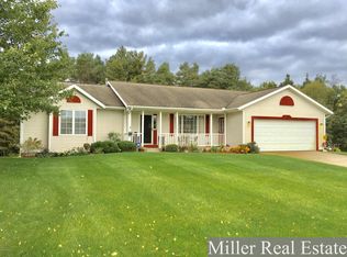 1907 Valley Pines Dr, Hastings, MI