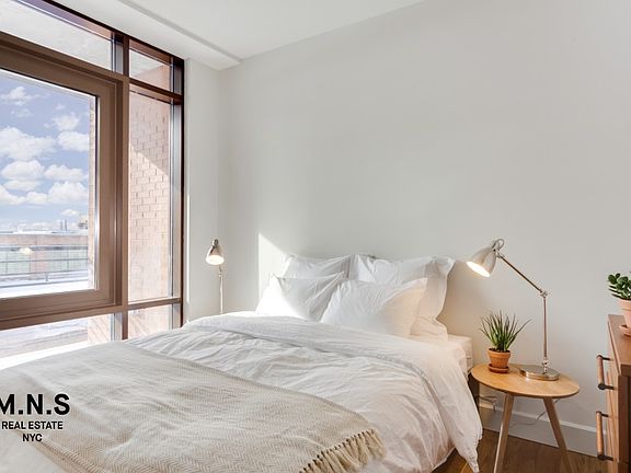 5th image of 595 Baltic St APT 1A