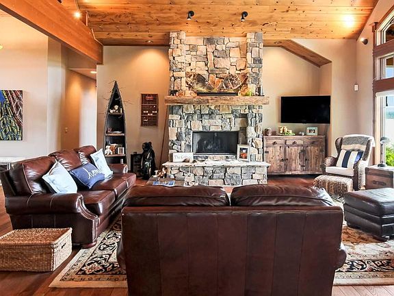 4th image of 2741 NW Torch Lake Dr