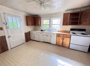 176 2nd St, Ronda, NC 28670