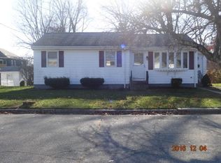 945 Pearce St, Fall River, MA 02720