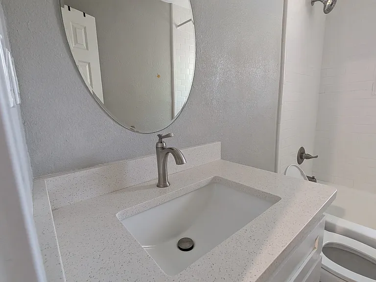 2619 Fenwick Dr — Photo 12