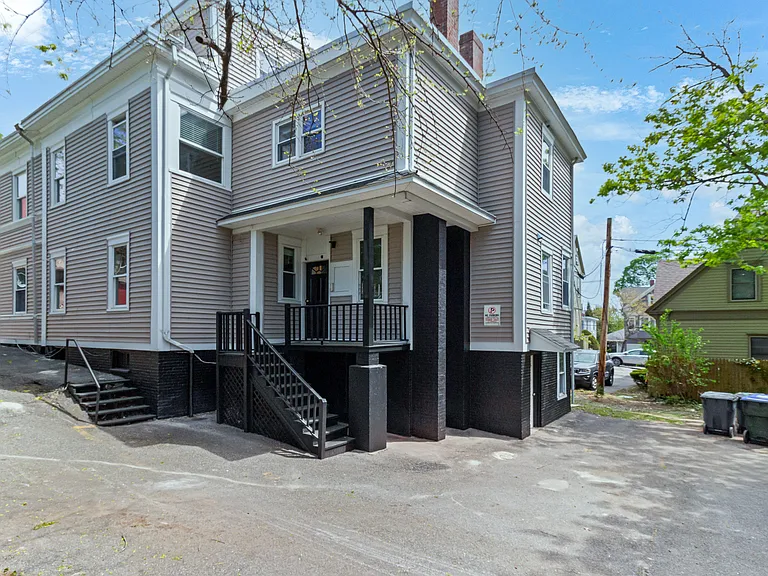 169 Waterman St #2 — Photo 16