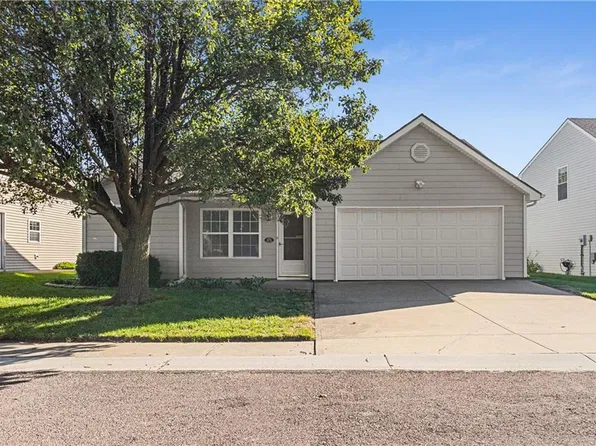 371 N Sumac St, Gardner, KS 66030