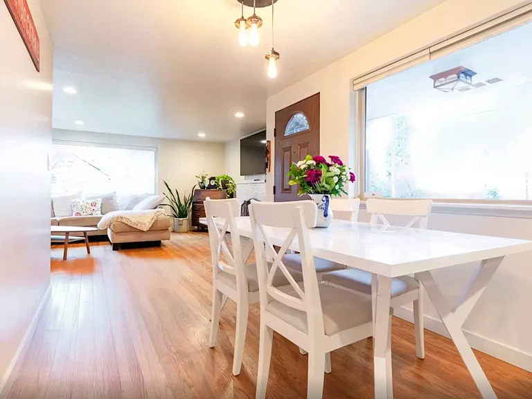 802 NW 75th St — Photo 9