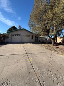 6424 Cathy Ave NE, Albuquerque, NM, 87109