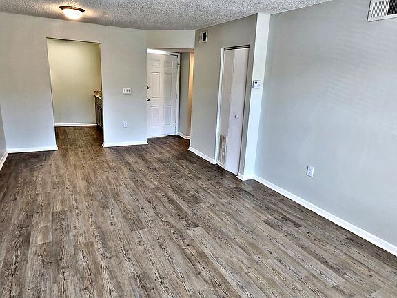 4th image of 4155 My Lady Ln #8