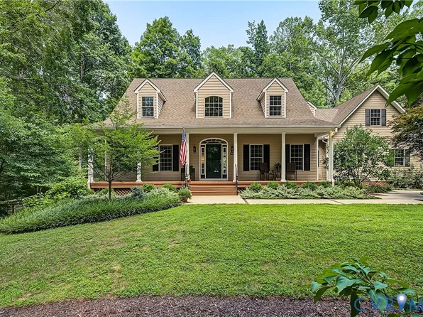 2431 Magnolia Rdg, Maidens, VA 23102