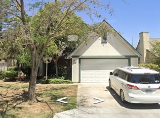 2032 E Fallbrook Ave, Fresno, CA