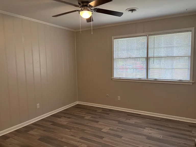 2724 Forsyth Ln — Photo 7
