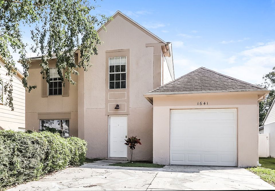 1st image of 1641 Palm Leaf Dr