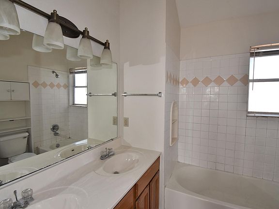 5th image of 11008 Wedge Ln