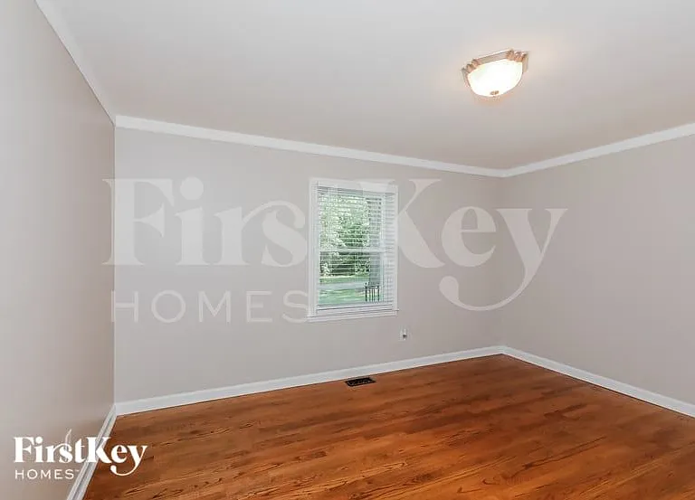 120 Keowee Cir — Photo 12