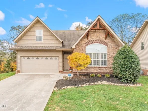 8305 Shoregate Ln, Knoxville, TN 37938