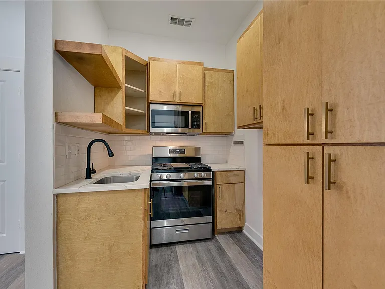 506 N Lancaster Ave #506 — Photo 18
