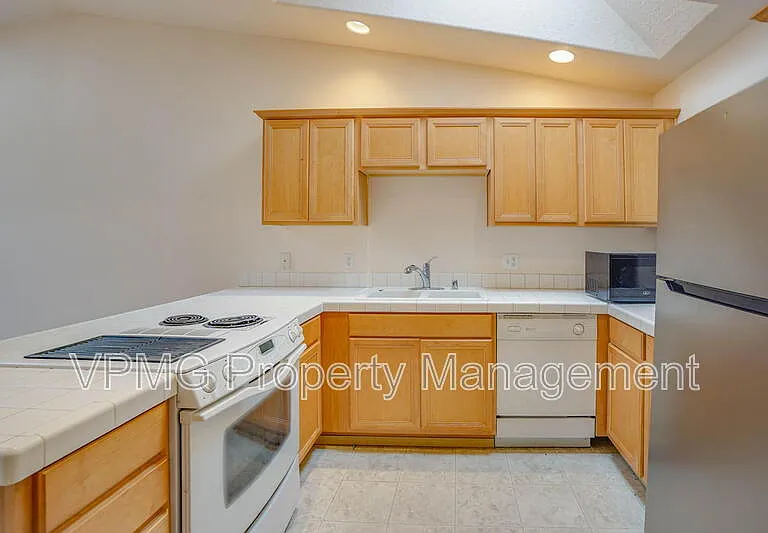 4000 NE 109th Ave #150M — Photo 3