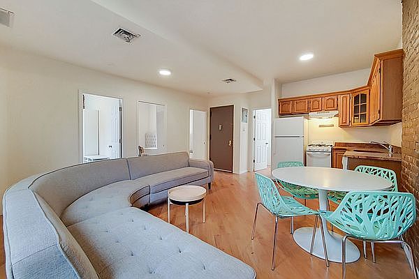1st image of 302 Pleasant Ave #8