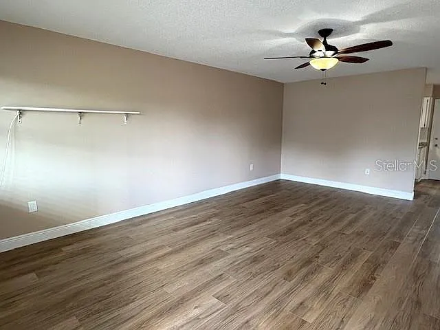 1005 Rickenbacker Dr — Photo 5
