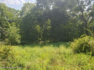 Yeager Ave, Dallas, PA 18612