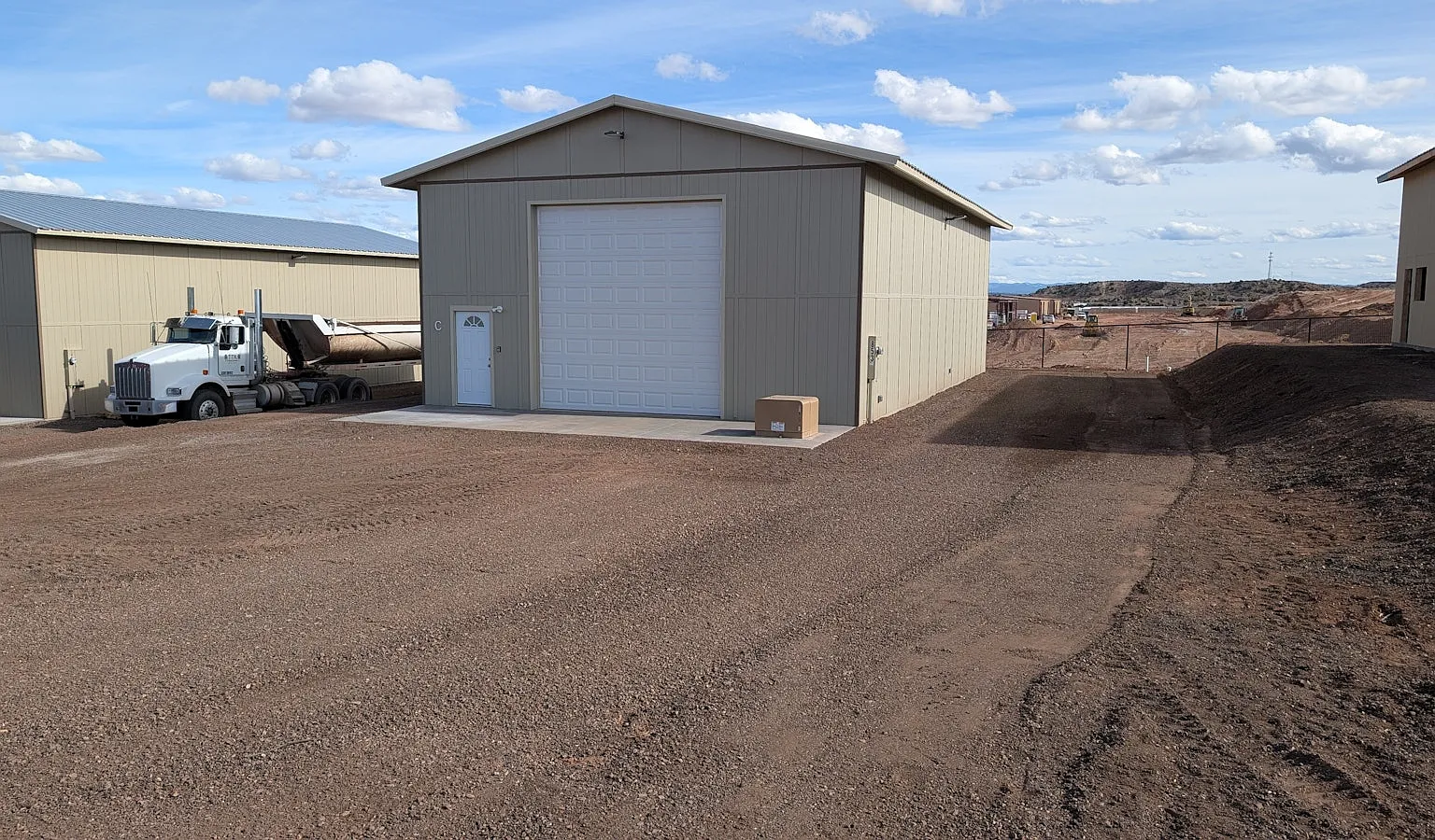 853 W Airport Loop Rd Build C, Unit 1 — Photo 1
