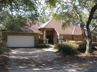 2771 Masters Blvd, Navarre, FL 32566