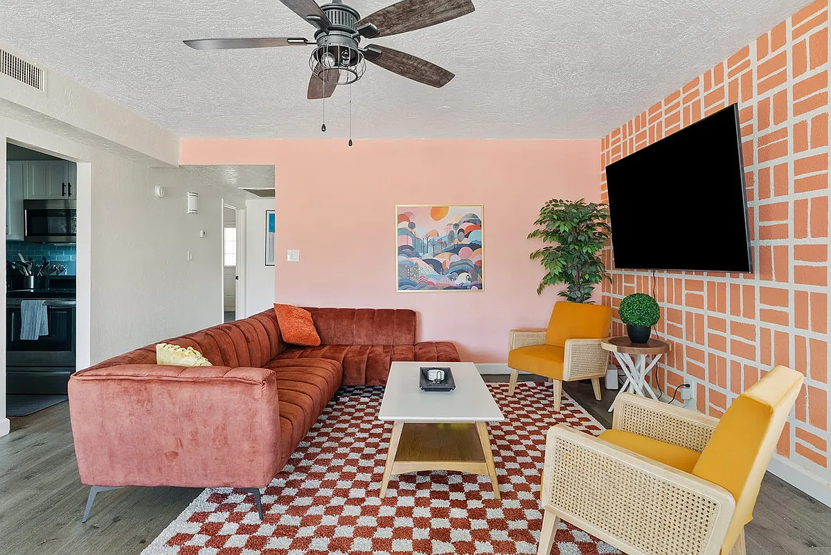 Living Room - 1401 N 3rd St #ID1026703P
