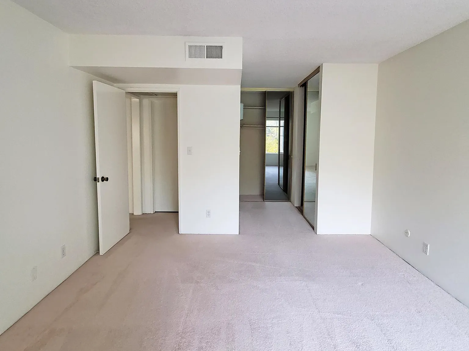 1 bed, 739 sqft, $2,500 — Photo 4