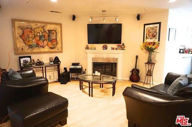 1st image of 13934 Lemoli Ave