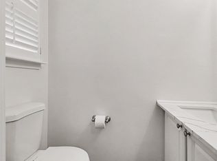 204 Cheswold Ct, Chesterbrook, PA 19087
