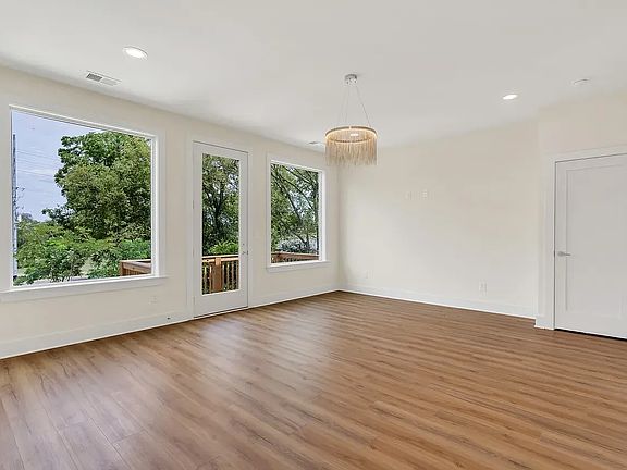 4th image of 2430 Batavia St