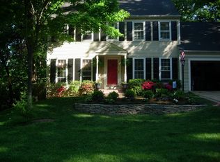 1569 Old Eaton Ln, Reston, VA 20194