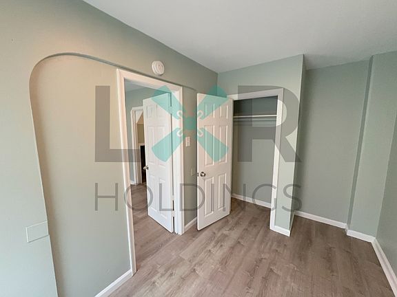 3rd image of 661 Chain St APT 1