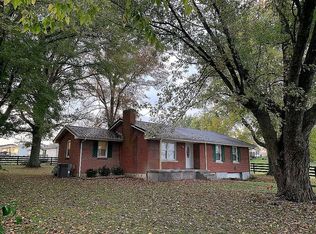 215 Woodland Ln, Mt Sterling, KY 40353