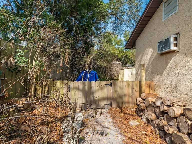 804 Queen Rd #ID1578581P — Photo 37