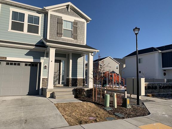2nd image of 10046 N Marigold Ln