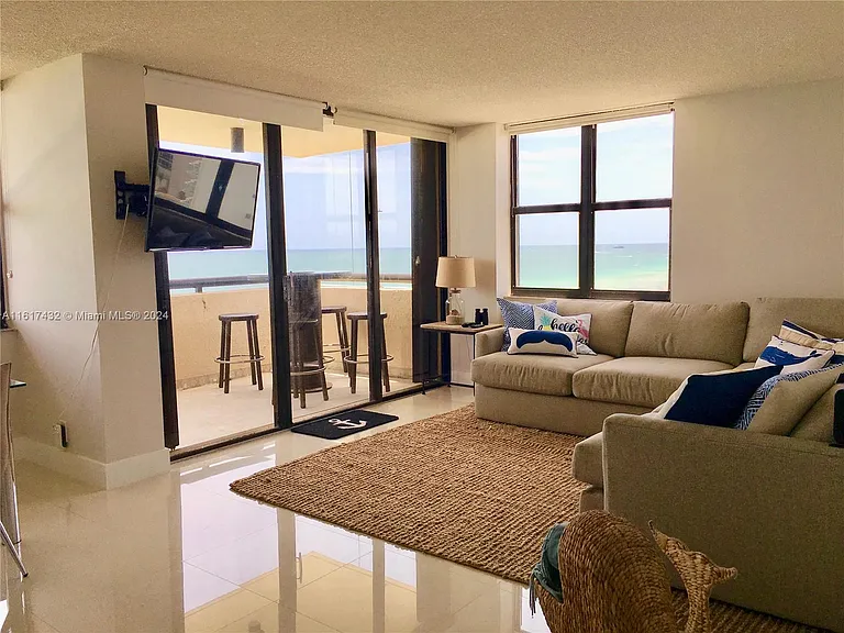 2555 Collins Ave #1711 — Photo 6