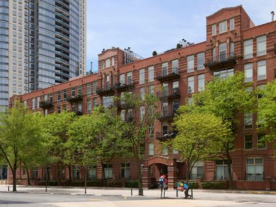 550 N Kingsbury St APT 603, Chicago, IL, 60654
